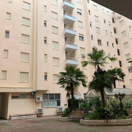 Tony Apartment Вльора Екстер'єр фото