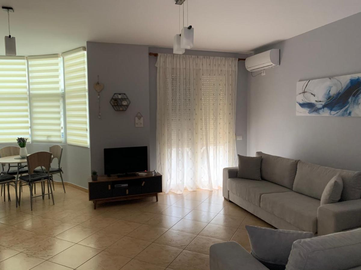 Tony Apartment Вльора Екстер'єр фото