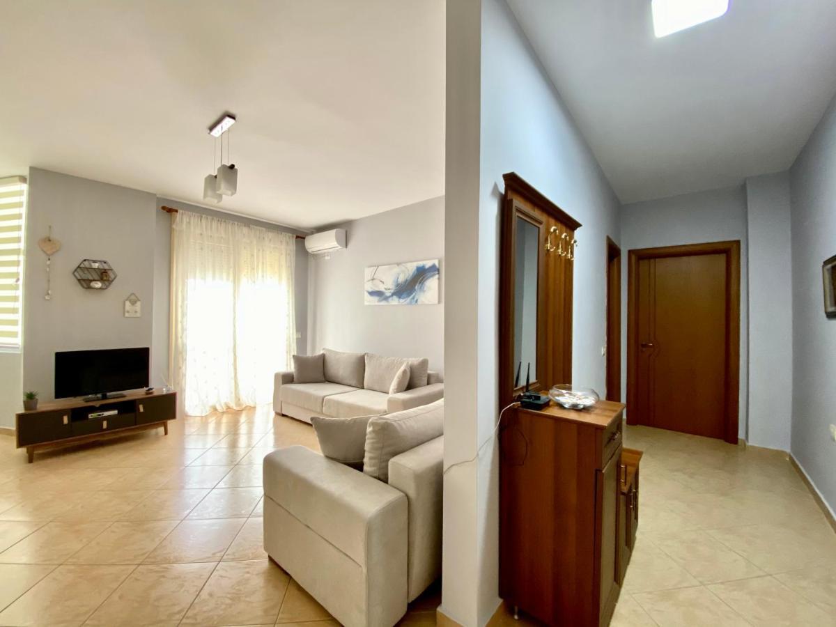 Tony Apartment Вльора Екстер'єр фото