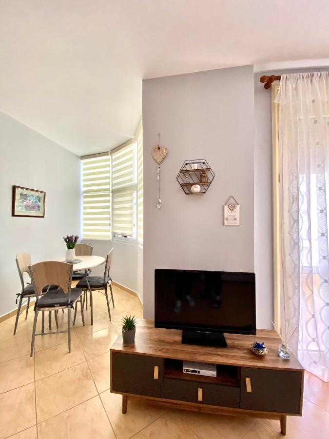 Tony Apartment Вльора Екстер'єр фото