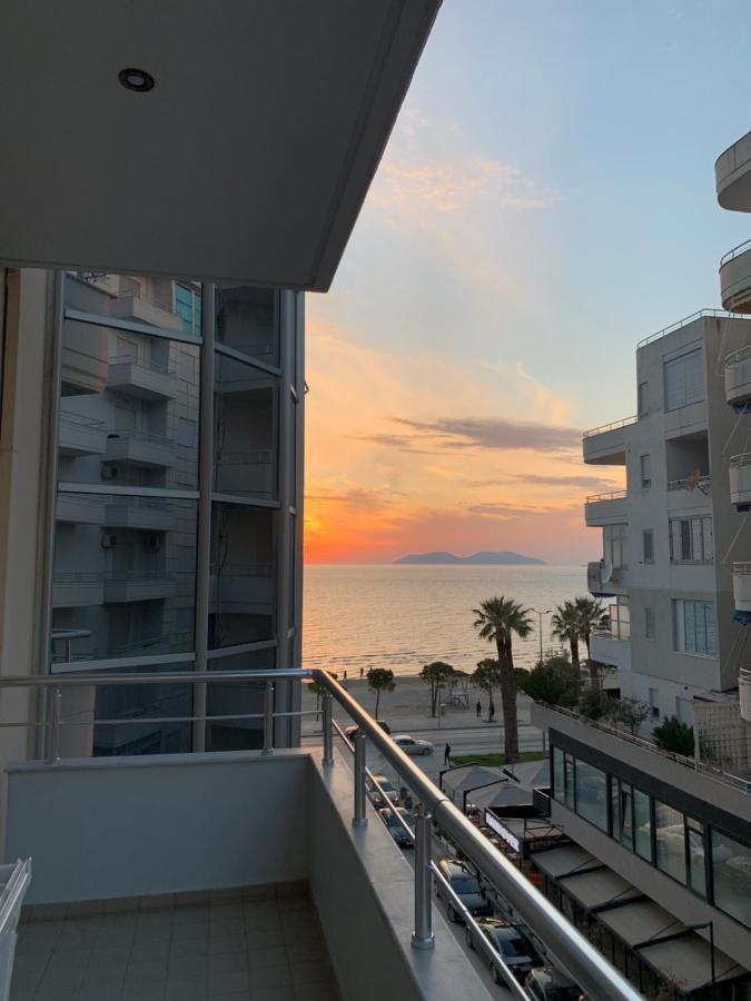 Tony Apartment Вльора Екстер'єр фото
