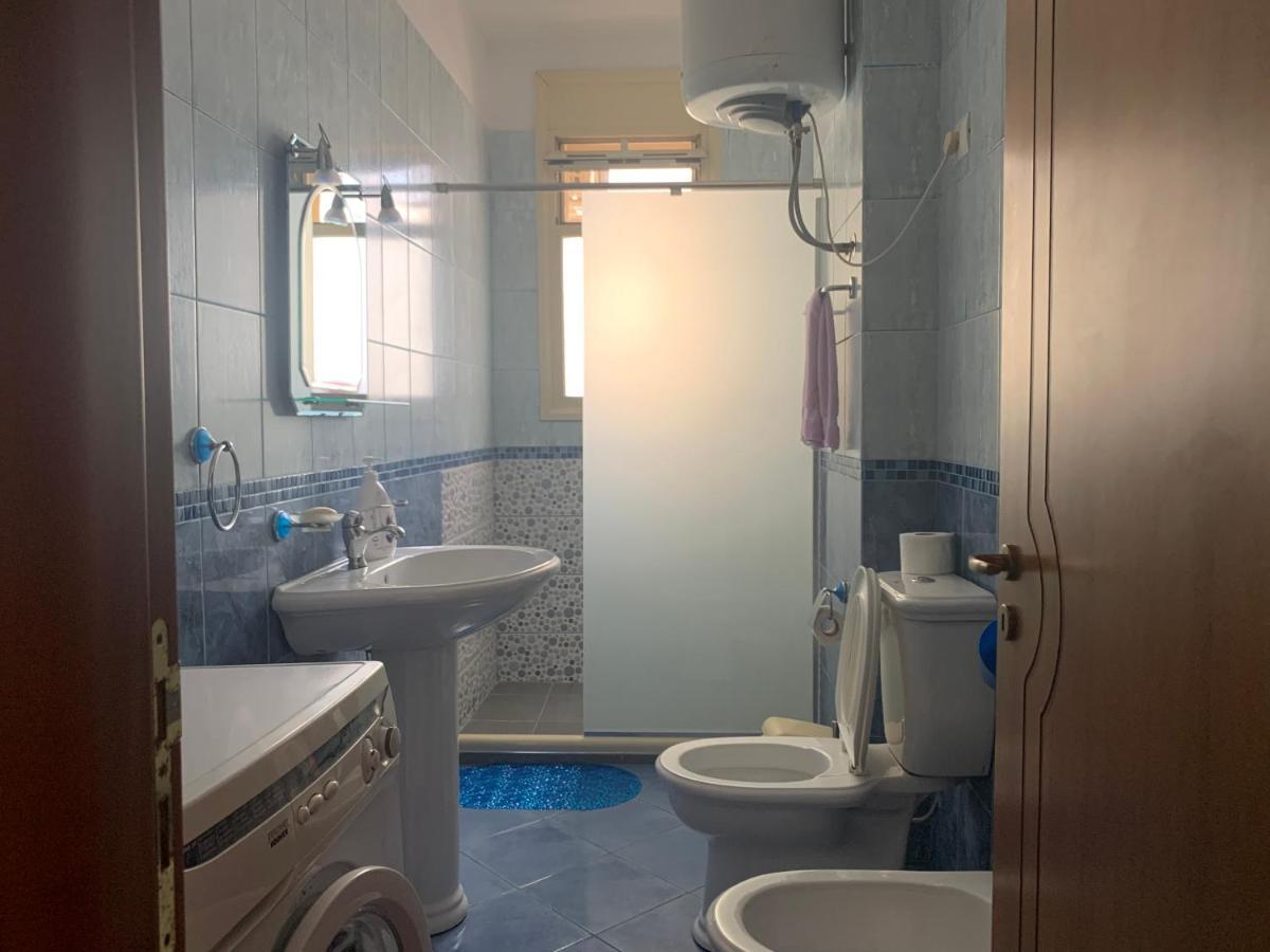 Tony Apartment Вльора Екстер'єр фото
